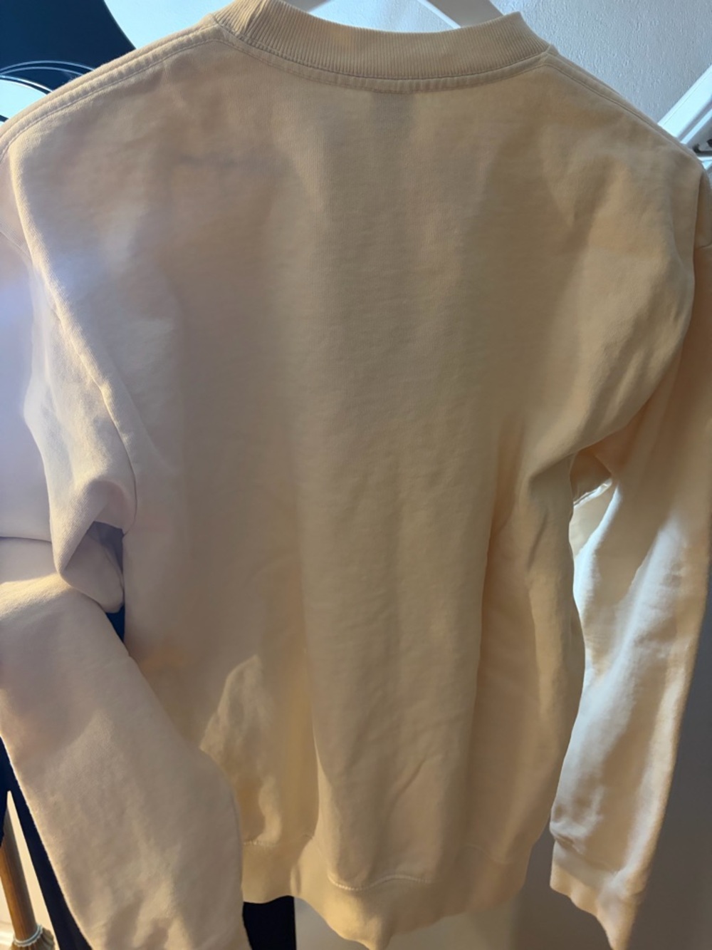 Sporty & Rich Cream Crewneck with Navy Logo - Picture 4 of 7